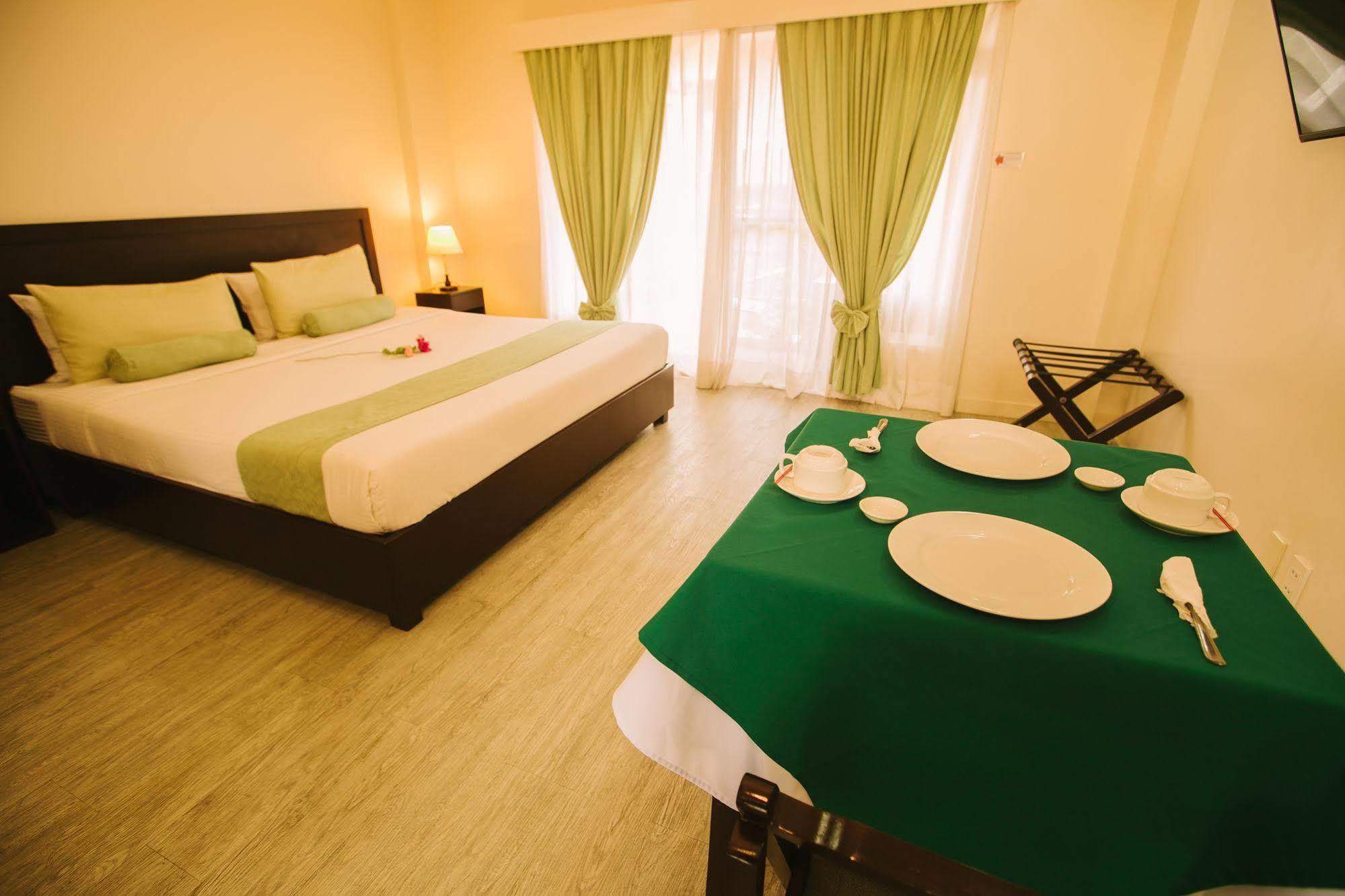 Subic Coco Hotel Olongapo Eksteriør billede