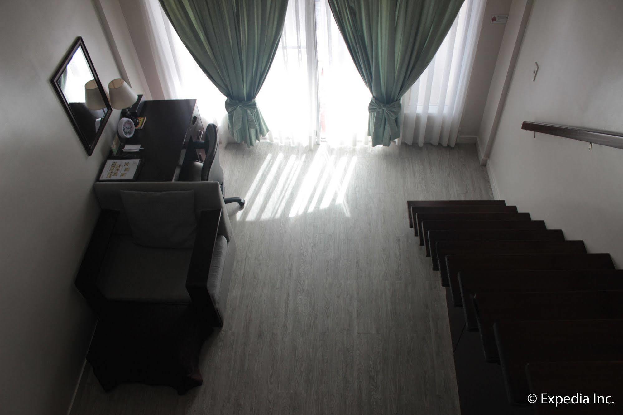 Subic Coco Hotel Olongapo Eksteriør billede