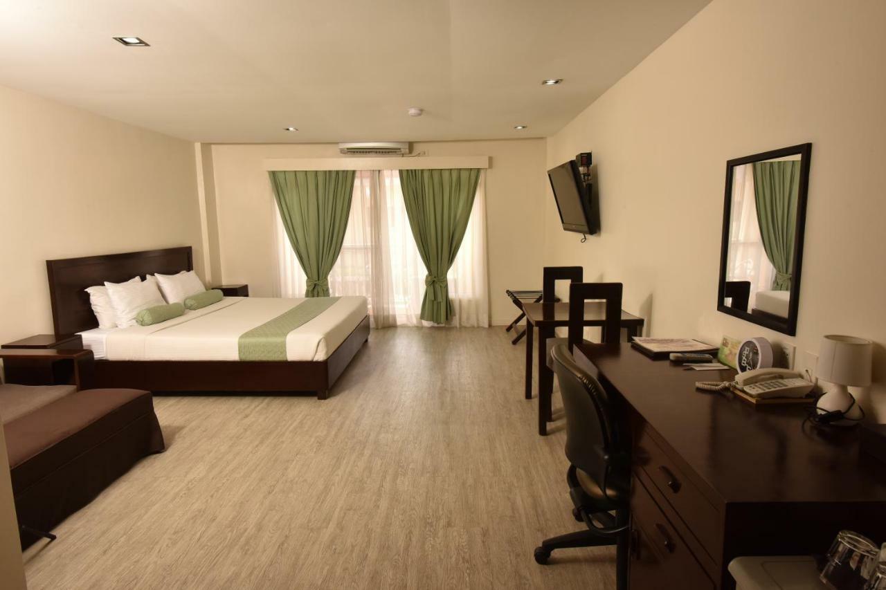 Subic Coco Hotel Olongapo Eksteriør billede